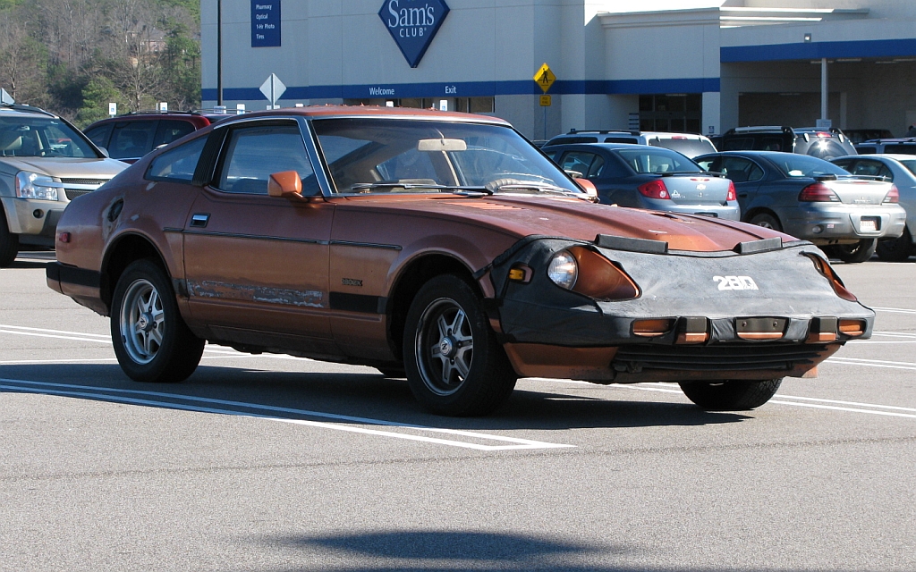 Like most affordable rear wheel drive sports cars, this 1980-ish 280ZX has 